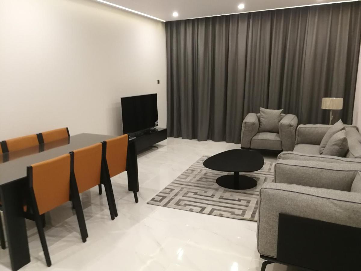 Infinity Juffair Suites Манама Экстерьер фото