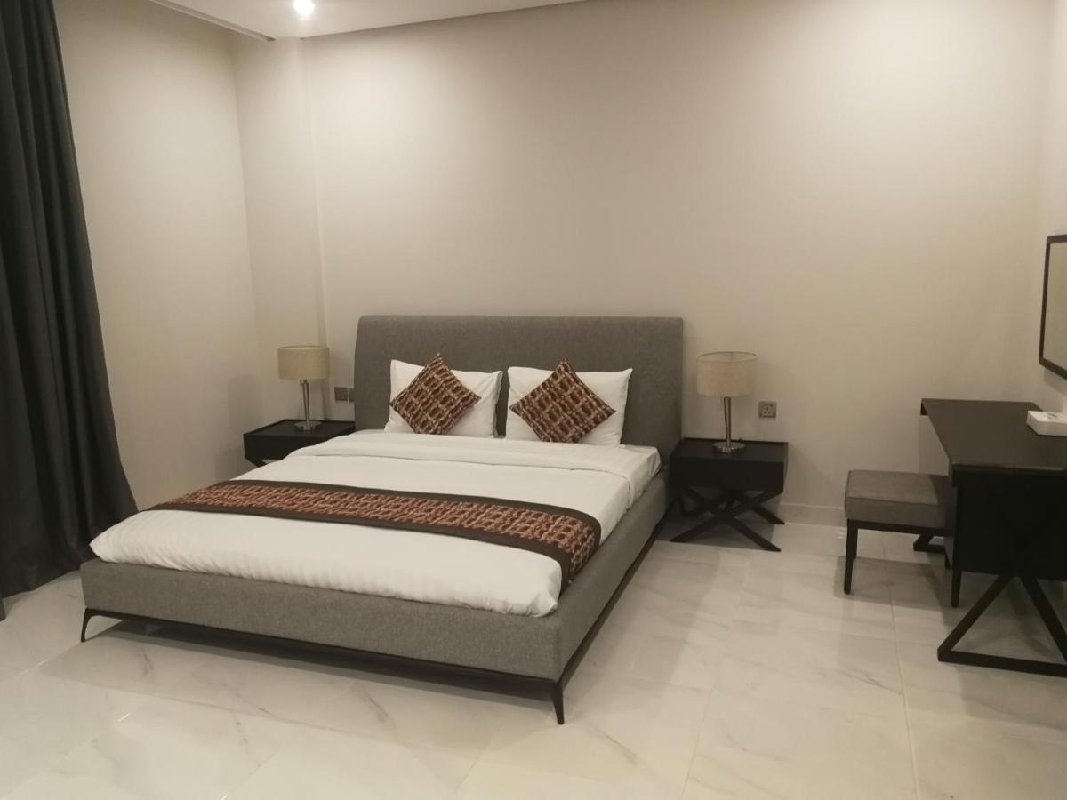 Infinity Juffair Suites Манама Экстерьер фото
