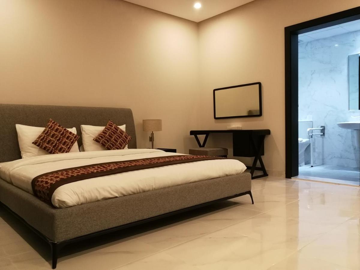 Infinity Juffair Suites Манама Экстерьер фото