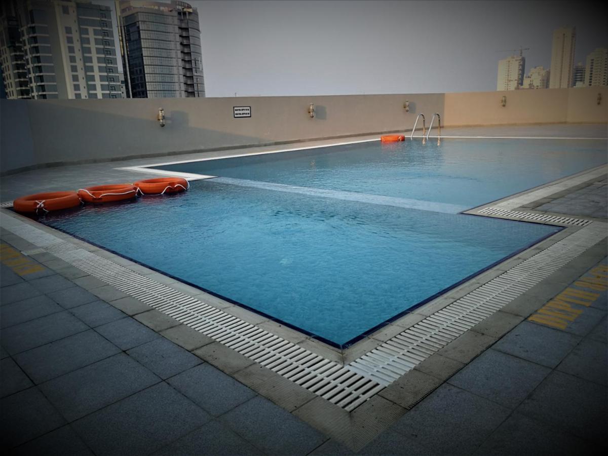 Infinity Juffair Suites Манама Экстерьер фото