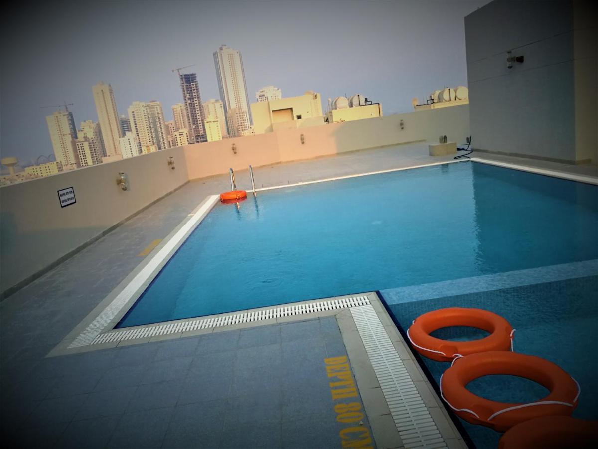 Infinity Juffair Suites Манама Экстерьер фото