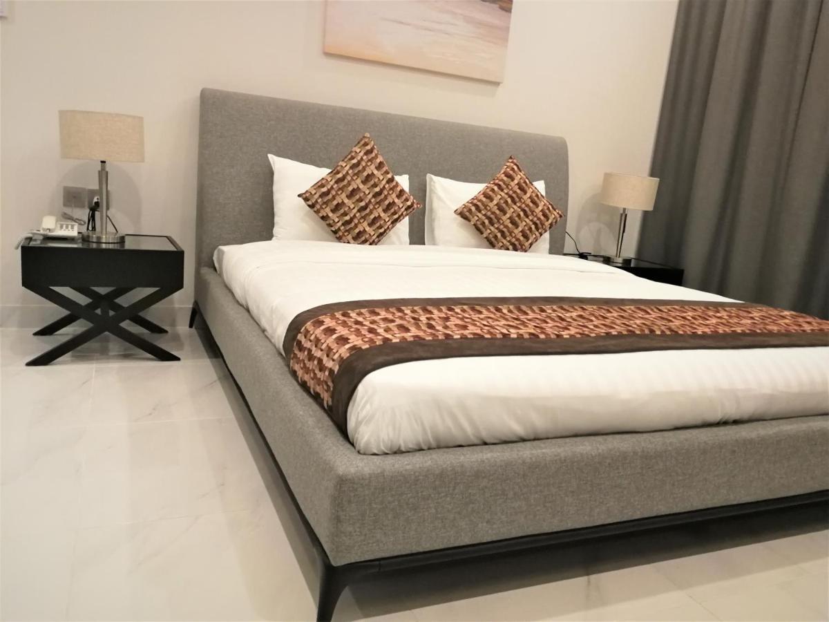 Infinity Juffair Suites Манама Экстерьер фото